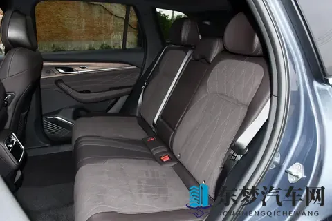 吉利星越L四驱版：148万入手，20T+8AT-1