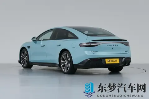 新车  黑曜套件限时免费选装，智界R7_S7黑武士官图