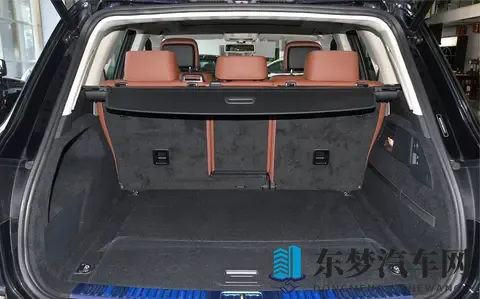 50万级豪华SUV对决 途锐与XC90怎么选？-1