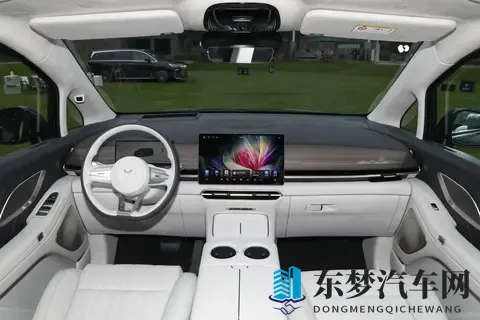 高端 MPV26款岚图梦想家 PHEV 乾崑版激光雷达辅助驾驶安全配置解读-1