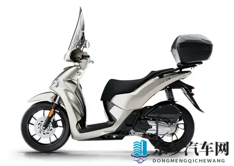 无极米兰发布两款踏板车，双缸450够硬核，大轮踏板也不错！-2