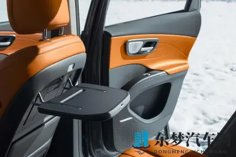 国产燃油中型SUV销冠换代，第五代瑞虎8预售1059万起！-1