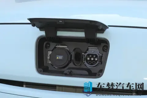 被低估的新能源家轿，我试了试，零跑T03给我答案-2