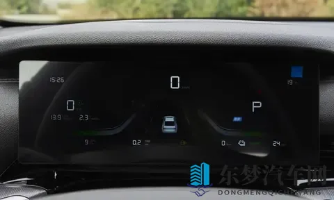 吉利新车上市，限时688万起，油耗28L，标配400V快充！-2