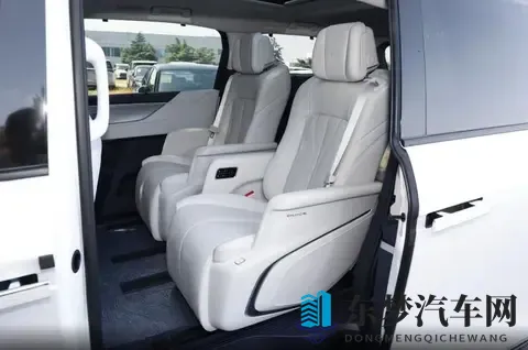 为什么陆上公务舱20T先享版才是最值得推荐的?别克GL8导购指南-1