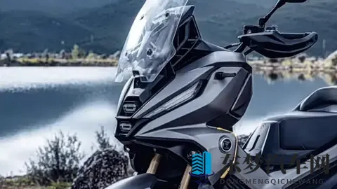 无极米兰发布两款踏板车，双缸450够硬核，大轮踏板也不错！-3