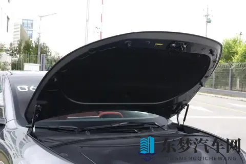 2026 款阿维塔 12 四激光版:智能辅助电动车新高度-3