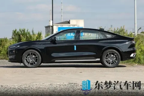 20T爆254马力,吃92粗粮,试驾体验福特蒙迪欧,值不值得购买?-1