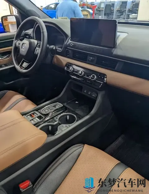 15万预算买燃油车，就看这三款，开十年还能卖5万