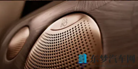 “大六座”增程SUV，纯电续航450公里，智己LS9新车靠啥出彩？-2