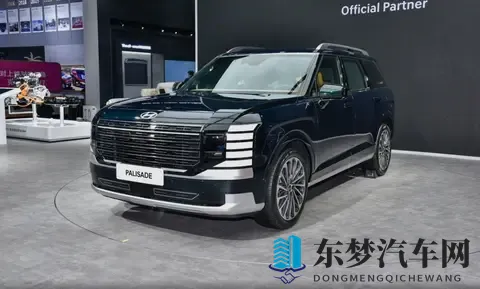 帕里斯帝：25T油混+进口品质，1000km续航，它凭什么卖30万？-3