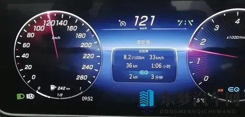 2025款奔驰C级试驾：豪华感真能当饭吃？优缺点扒透-2