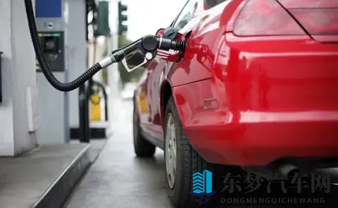 燃油车退场？别急，它只是在换个“活法”-1