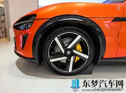 屁屁影院.com：汽车变革浪潮：智能、电动、网联，未来出行新篇章