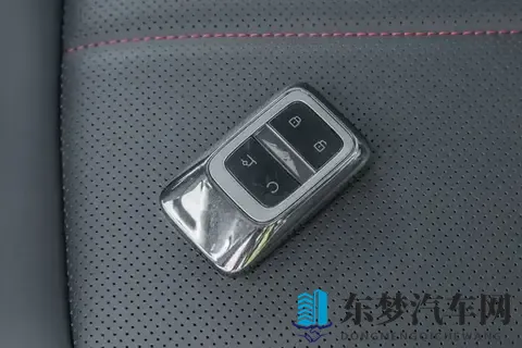 捷途纵横家G700：陆地上的速度与激情，水域中的无畏探险家-1