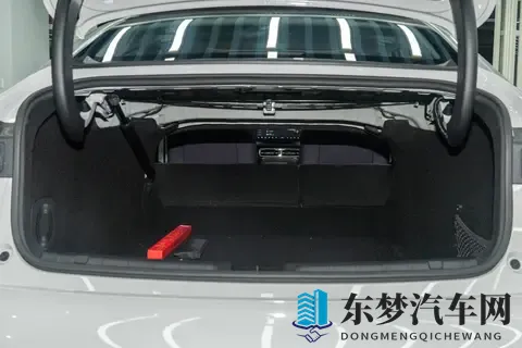 连续两个月销量破万，零跑B01凭什么这么香？-1