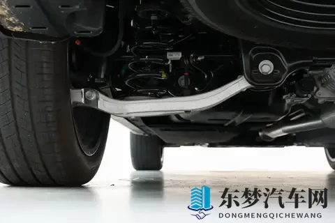 试驾帕里斯帝,适合二胎家庭,30万级大七座+25T混动系统!-3