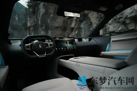 阿维塔06 Elite版上市，2049万起售，标配激光雷达与华为高阶智驾-3