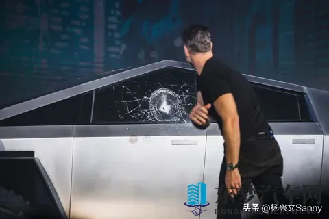 未来汽车中国汽车卷什么卷?要“卷服务,而不卷平台”!-1