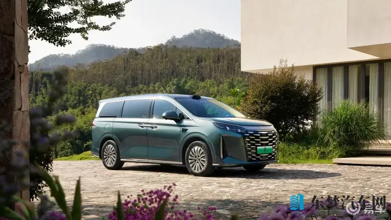 “家庭头等舱”,比亚迪2026款夏来了-1