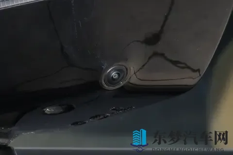 领克09 2026 款 四驱探索版 Ultra：20T 动力四驱性能与配置升级解读-1