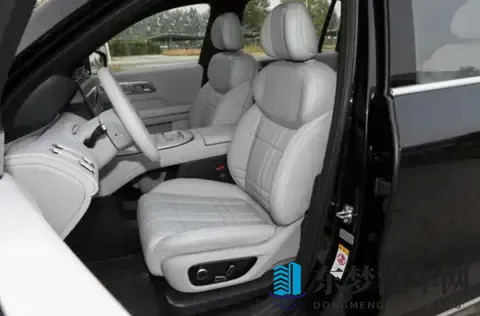 深蓝S09六座SUV体验：家庭出行更舒适？空间与智能表现给出答案-2