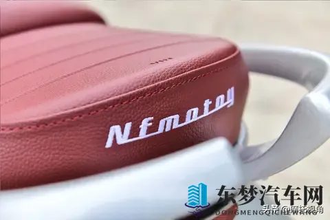 比150踏板还要便宜的250平踏板，该有的豪华配置却一样不少-2