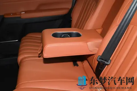 捷途X70L评测：有磁悬浮电磁悬架+8155芯片，还有哪些优点？-2