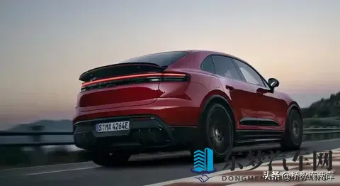 保时捷纯电Macan GTS杀到！73万起，比燃油版还便宜-3