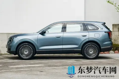 999万起买七座SUV,能装能省,还越级豪华?-2
