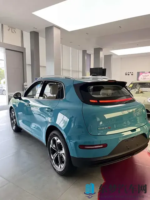 尺寸超元PLUS，配激光雷达+女王副驾，欧拉5实车现已到店-3