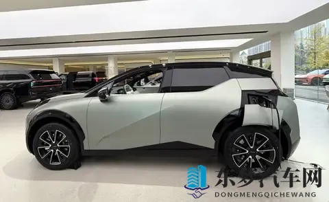 爆乳一区二区：性感美女分区大赏-2