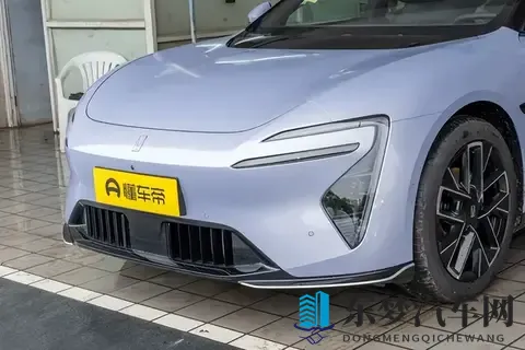 华为ADS4+192线激光雷达，新手上路也能稳如老司机，这款车型咋样