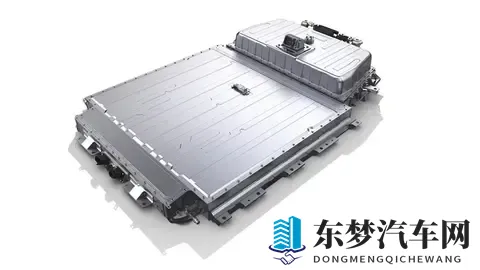 梦梦穿着旗袍去粉丝家：汽车博主独特魅力，粉丝互动情感升温-2