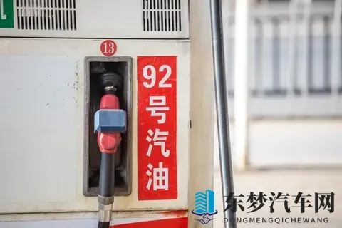 燃油车真的凉了?99% 车主用脚投票,这组数据戳破争议-1