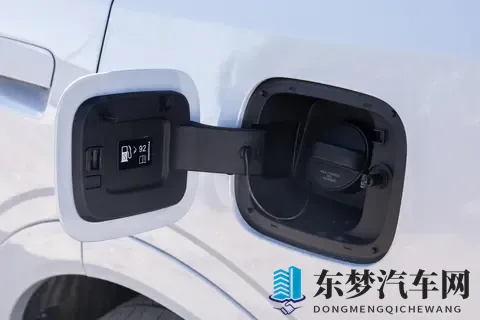 家用SUV推荐：7座布局，轴距2米8，油耗不到8L，价格亲民-2