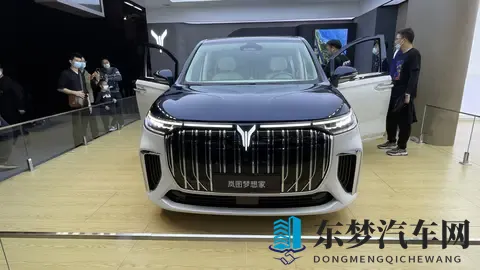 华为乾崑 ADS 4 ，350km 纯电续航，试驾26款岚图梦想家-3