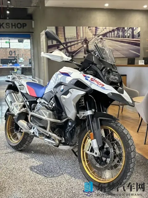 十大长途旅行摩托!好骑到让你忘了停车,这5款每台都是狠角色-1