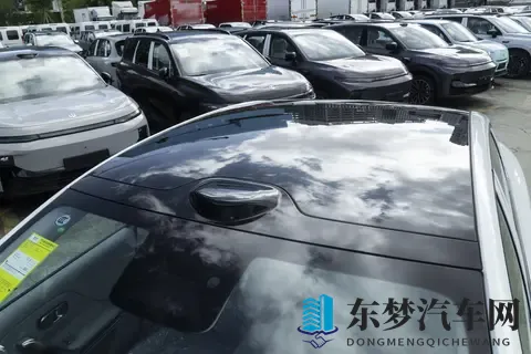 连续两个月销量破万，零跑B01凭什么这么香？-2