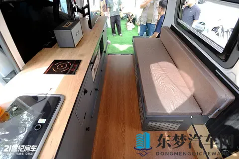 998万起，小空间 大作为！福田露营大师G7，实用主义者理想之选