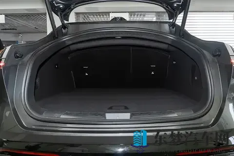 试驾体验：650km续航加持，全家出行轻松不焦虑-3