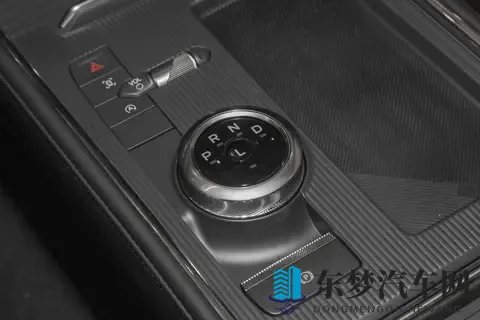 实拍 2025 款蒙迪欧：20T 配 8AT，动力充沛，适合家用-2