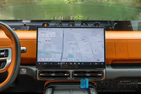 30 万级渡水的方盒子！纵横G700 ：馈电油耗 795L，越野家用不纠结