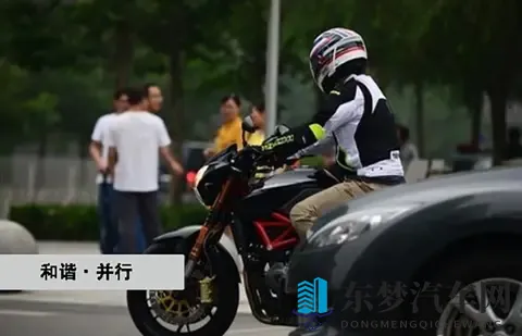 摩托车究竟能不能走非机动车道，参考汽车分析会得出什么结论呢？-1