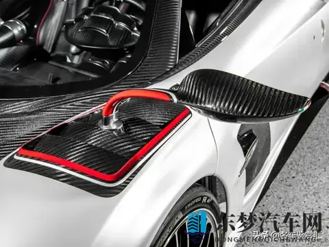 每日超跑系列:2020 帕加尼 Huayra Roadster BC Quaranta-1