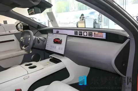 阿维塔06 Elite版上市，标配华为乾崑ADS 4Max，增程和纯电可选-1