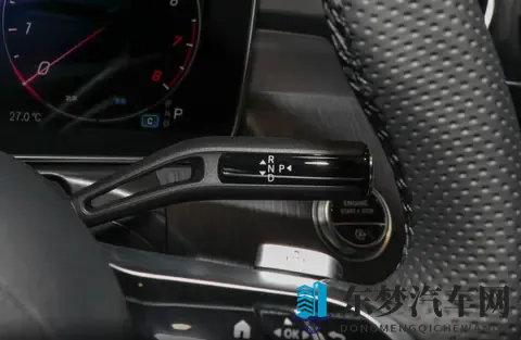 入门车型竟然最值得选?奔驰C级彰显豪华品质,标配15T发动机-2