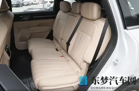 母婴级座舱 + 豪车底盘！捷途 X70L 2026 款七座 SUV 太懂家庭-1