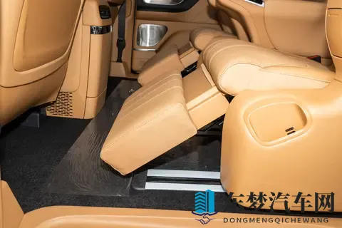 一周体验:26款岚图梦想家PHEV,能同时兼顾家用和商务吗?-2