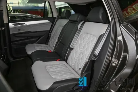 2026 款揽巡购车攻略：1929万起选哪款？避开顶配坑，这3款值得买-3